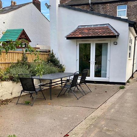 Flatzy - 6 Bed Oasis Close To Football Stadiums Liverpool Esterno foto