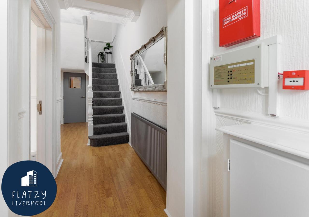Flatzy - 6 Bed Oasis Close To Football Stadiums Liverpool Esterno foto