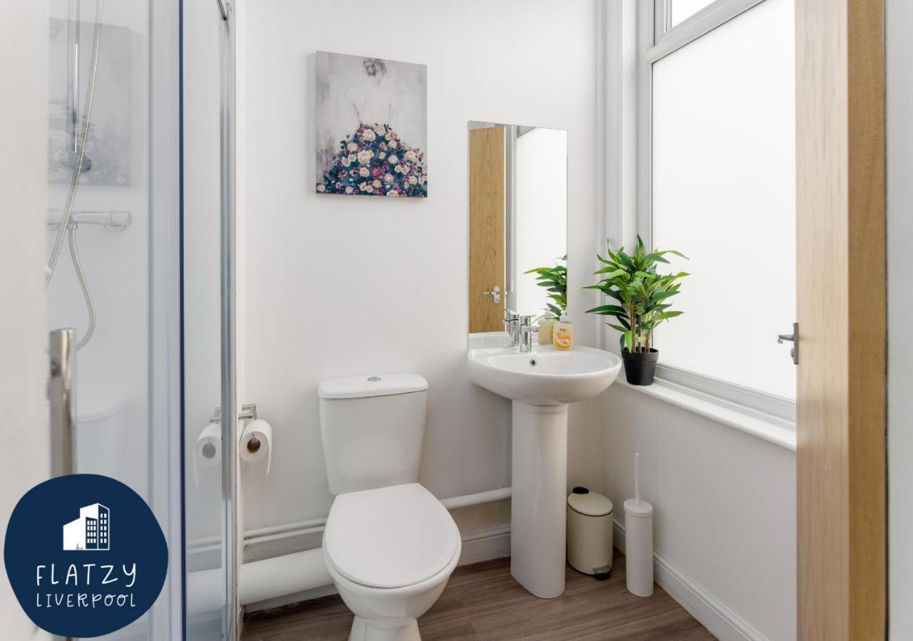 Flatzy - 6 Bed Oasis Close To Football Stadiums Liverpool Esterno foto