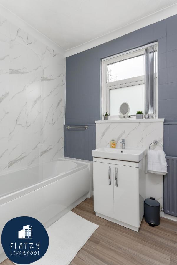 Flatzy - 6 Bed Oasis Close To Football Stadiums Liverpool Esterno foto