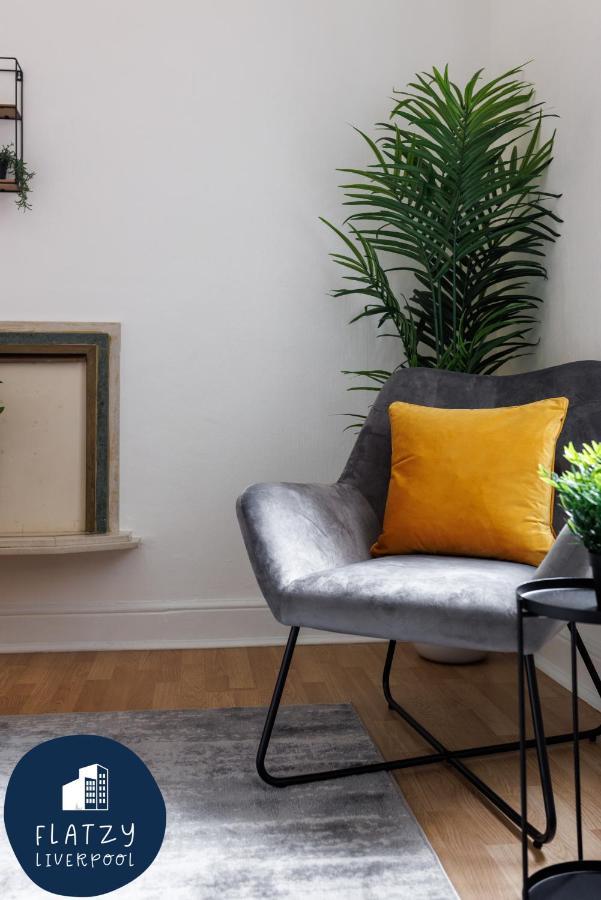 Flatzy - 6 Bed Oasis Close To Football Stadiums Liverpool Esterno foto