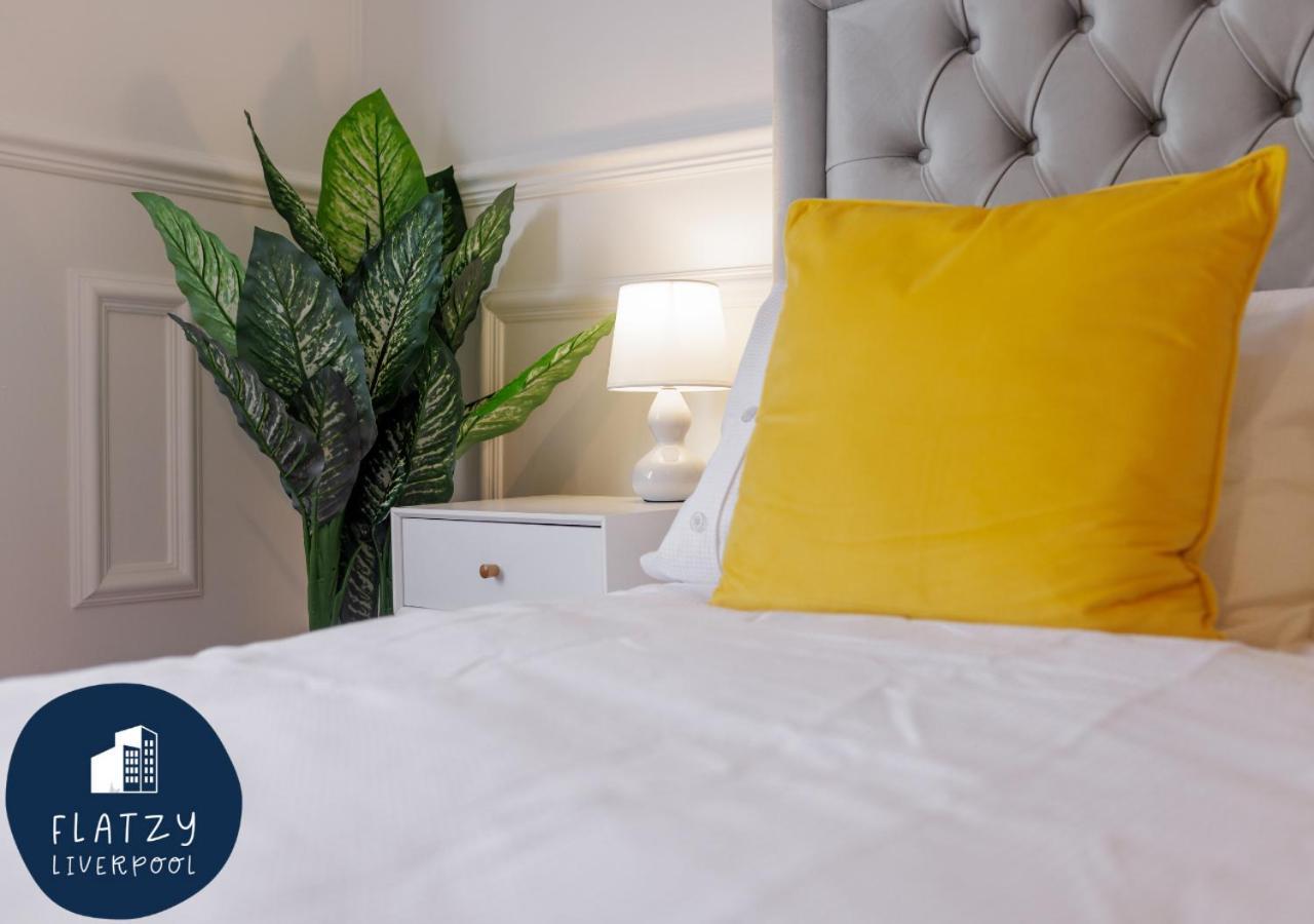 Flatzy - 6 Bed Oasis Close To Football Stadiums Liverpool Esterno foto